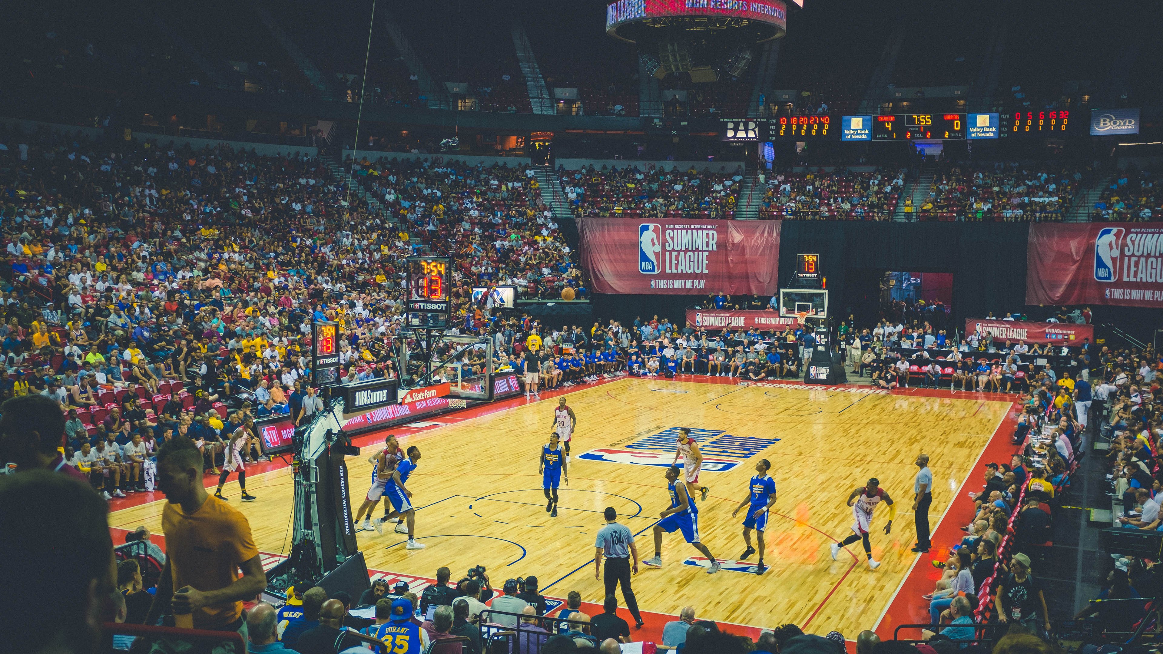 场馆结构设计中融入可持续建筑理念，场馆运行设计